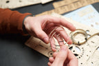 Houten bouwpakket - Tourbillon tafelklok - 338 onderdelen - Ugears