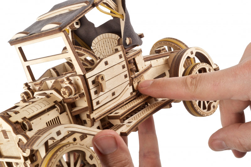 Houten bouwpakket - Retro Auto UGR-T - 337 onderdelen - Ugears