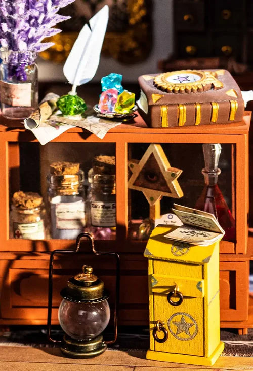 Miniatuur - Kiki's Magic Emporium - Rolife