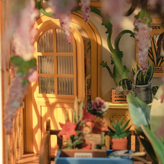Miniatuur - Book Nook - Garden House - Rolife