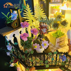 Miniatuur - Darcy Flower House - M2322Z - met stofkap