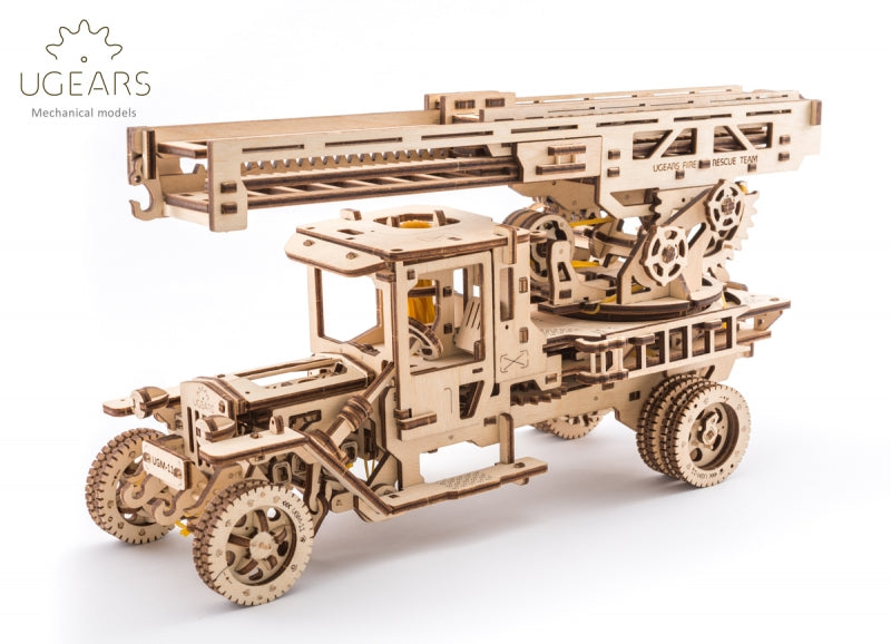 Houten bouwpakket - Brandweertruck met ladder - mechanisch - Ugears - 537 onderdelen
