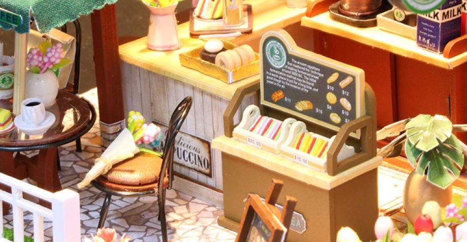 Miniatuur - Coffee Time - C006Z - met stofkap