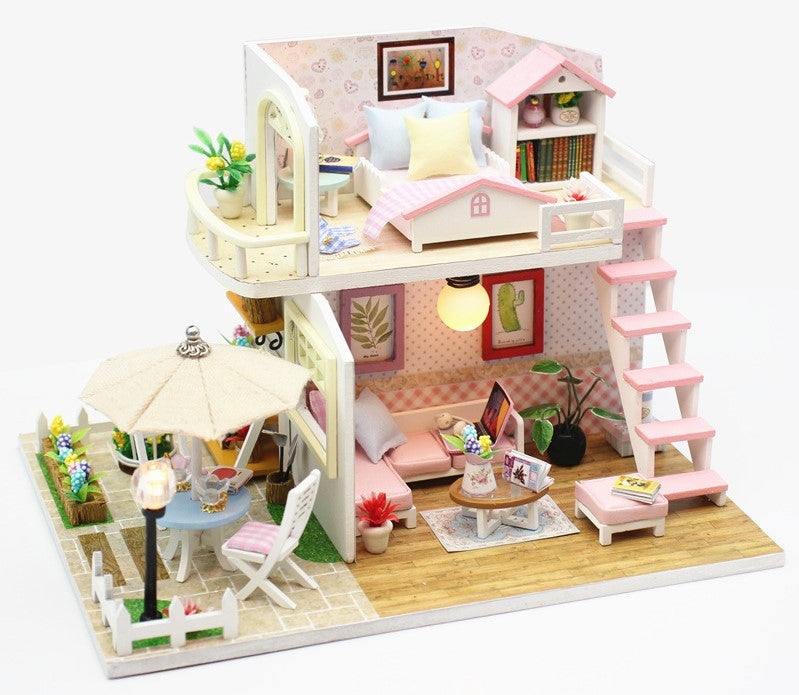 Miniatuur - Pink loft - M033Z - met stofkap