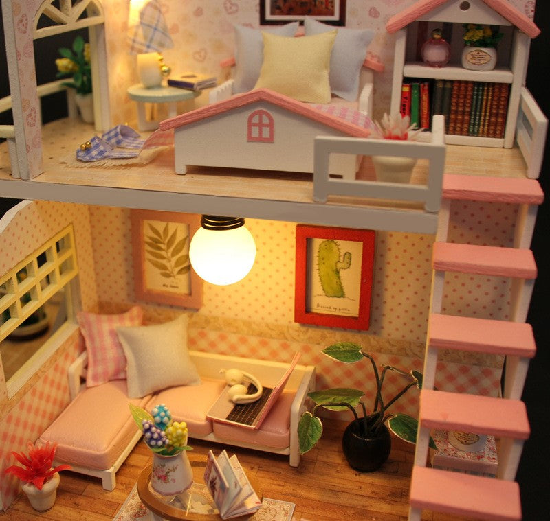 Miniatuur - Pink loft - M033Z - met stofkap